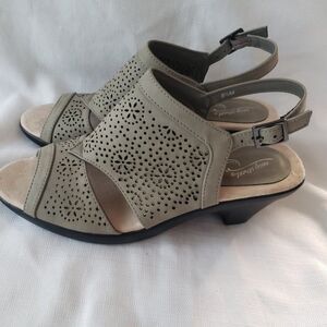 Easy Street Linda Slingback Dress Casual Sandals Cutouts - GRAY - Size 8.5 NEW